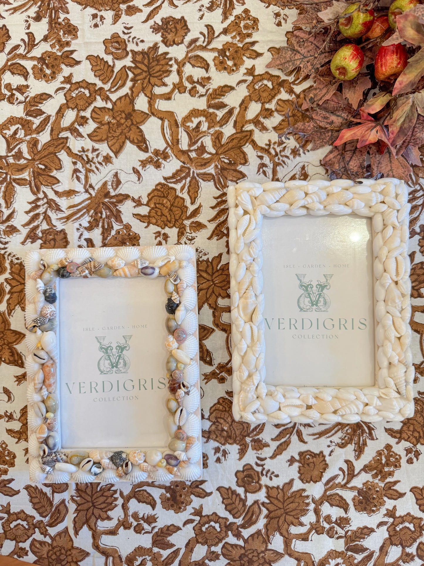 Shell Frame with simple border- 4x6