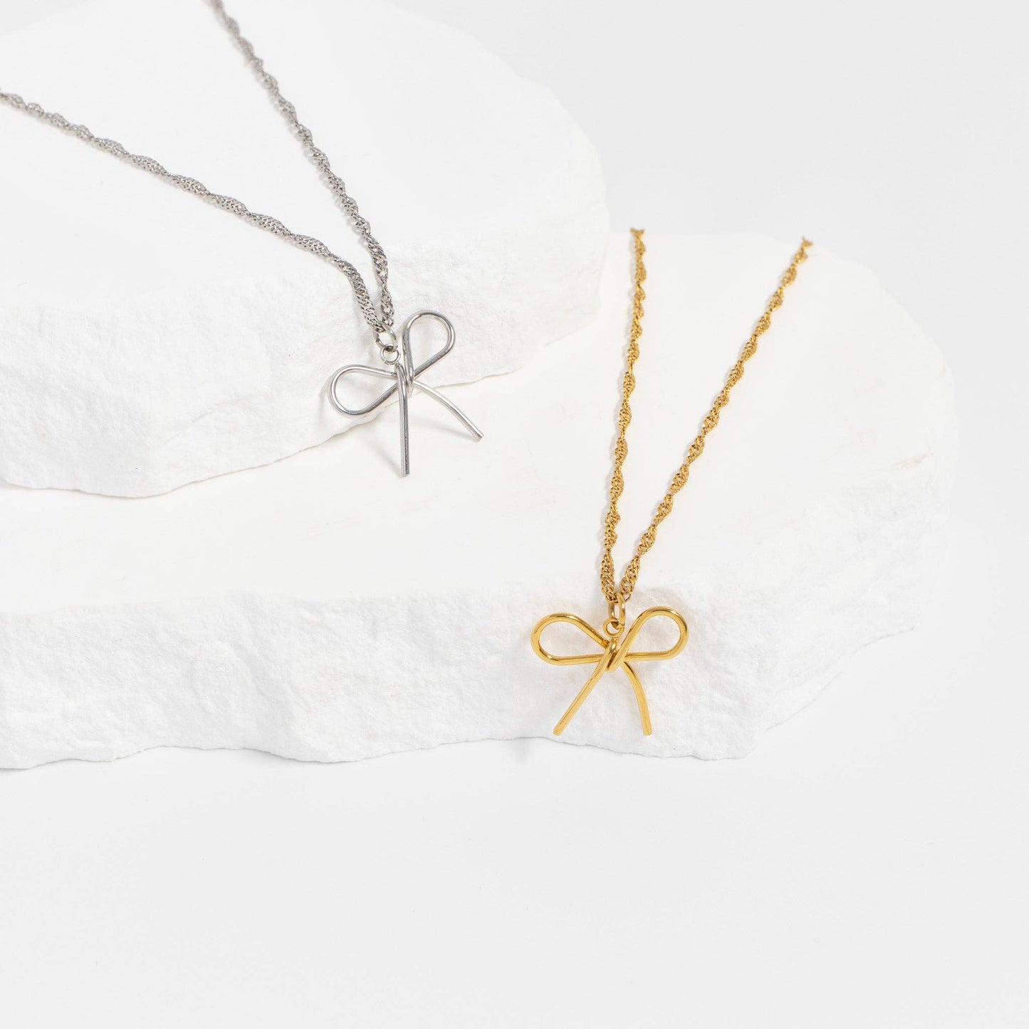 18K Gold PVD Stainless Steel Thin Bow Charm