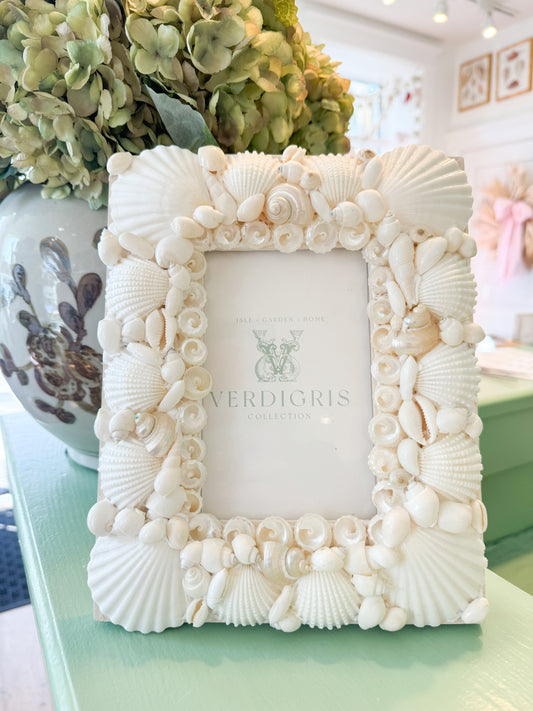 Shell Frame- Assorted White Shells with cut Pearl Edge 4" x 6"
