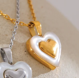 Natural Shell Heart Pendant Necklace