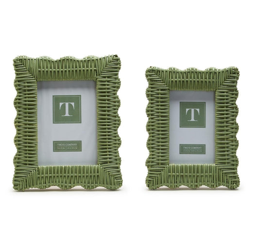 Scallop Wicker Frame Green