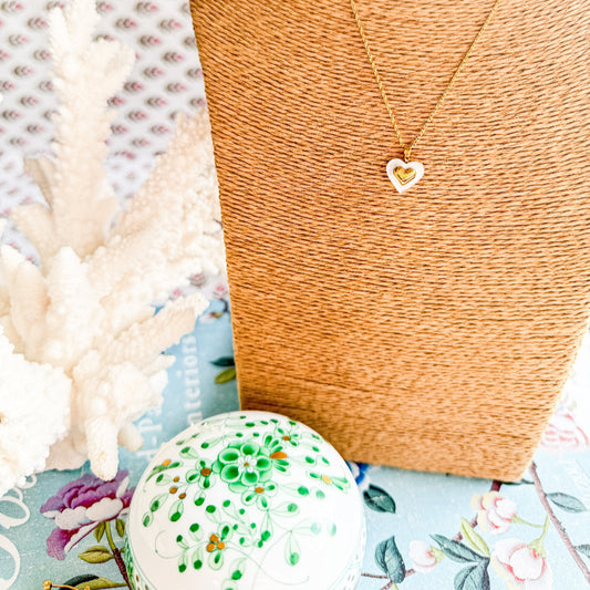Natural Shell Heart Pendant Necklace