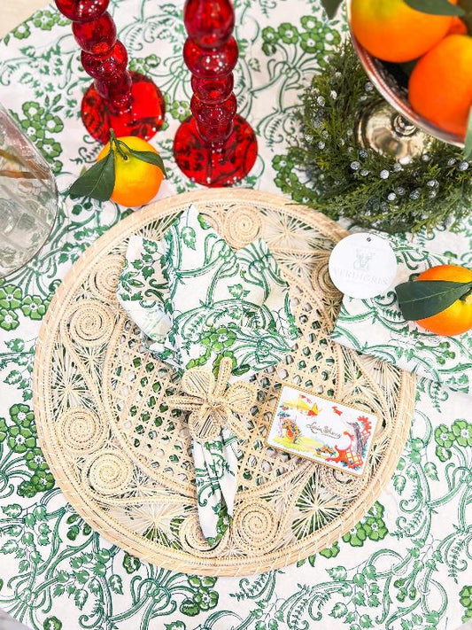 Patti Pat's Ivy Tablecloth